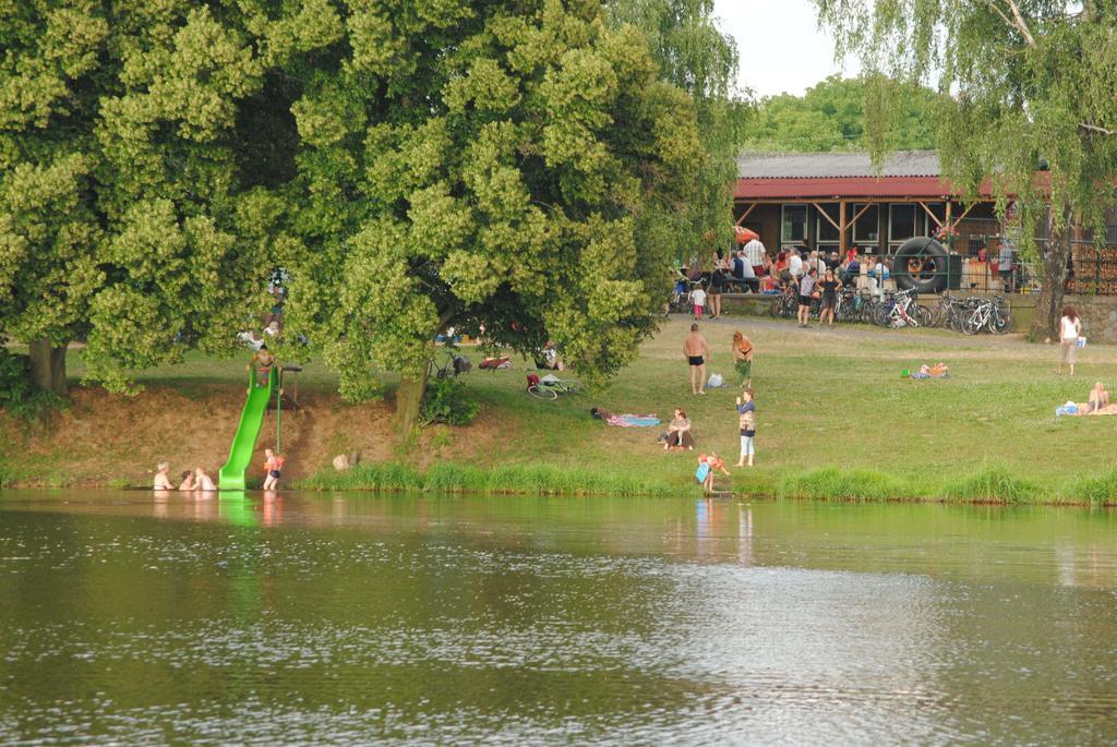 Camp Telc - U Rostenky Стая снимка
